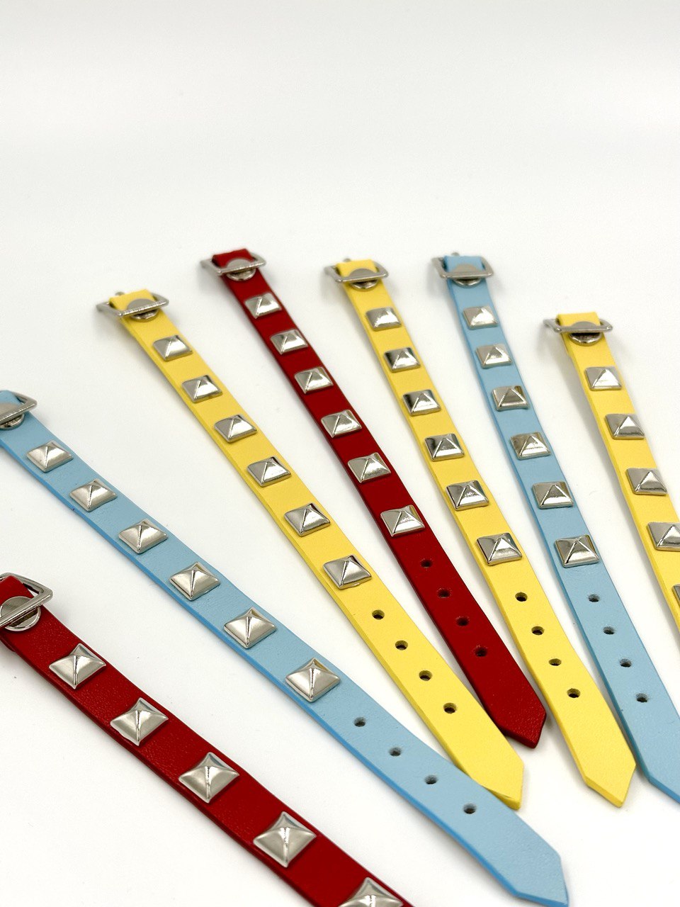 Браслет b12t8 Браслет b12t8