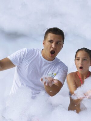 Пенная вечеринка на горном курорте