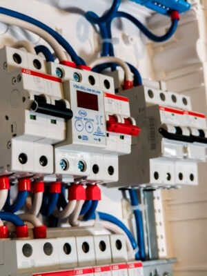 Проверка заземления и токовой утечки на дому